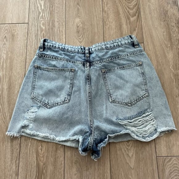 𝅺PRETTY Little Thing | High Waisted Distressed Shorts - Picture 2 of 9